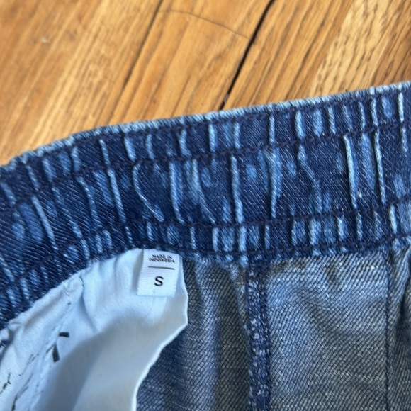 LOFT Ikat Cotton Linen Drawstring Shorts - Picture 8 of 9